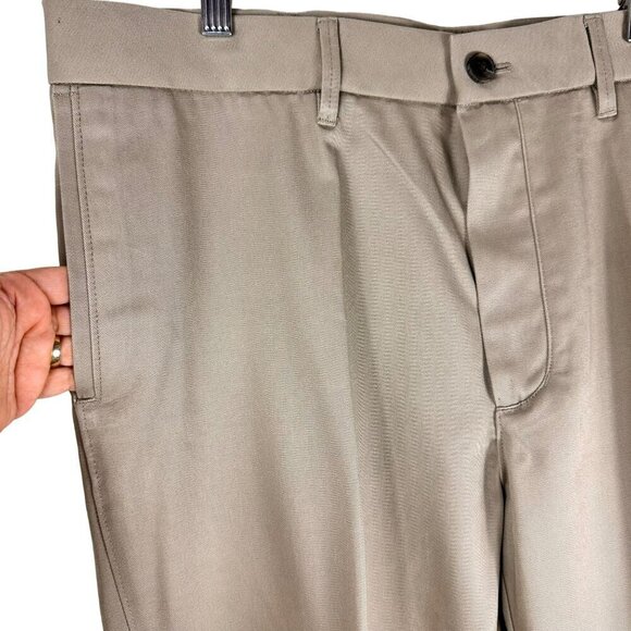 Haggar Dress Pants Mens 38x30 Khaki H26 Performance Flat Front Chino No Iron - Picture 3 of 11